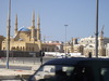 mešita a žeriavy Libanon