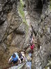 Turisti na rebríkoch Prosiecka dolina